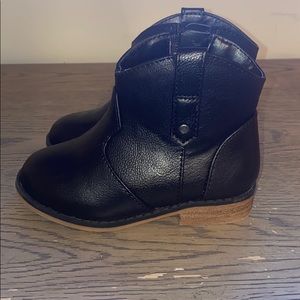 Cat & Jack Black Toddler boot - size 7 worn twice